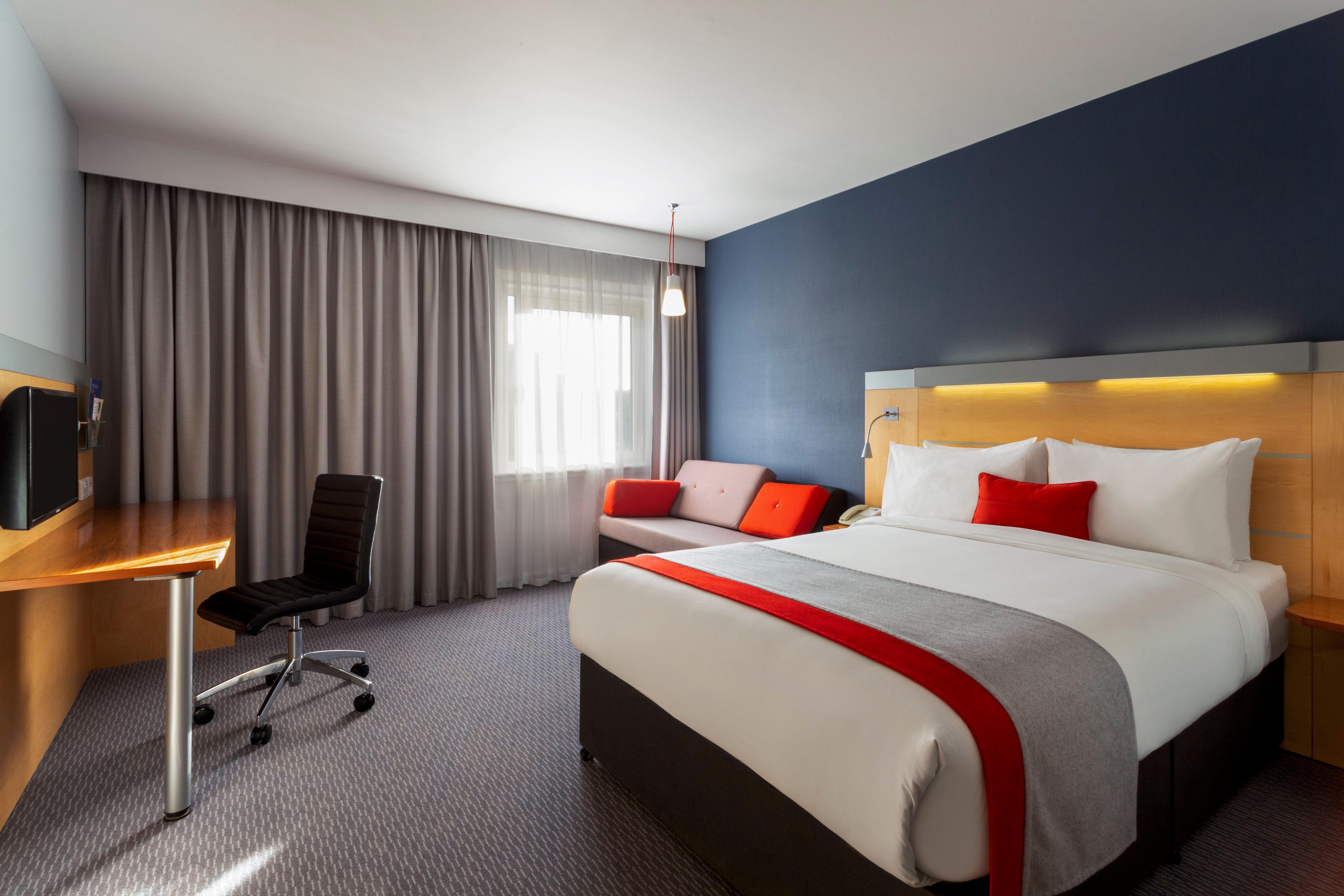 Holiday Inn Express Birmingham Redditch By Ihg Extérieur photo