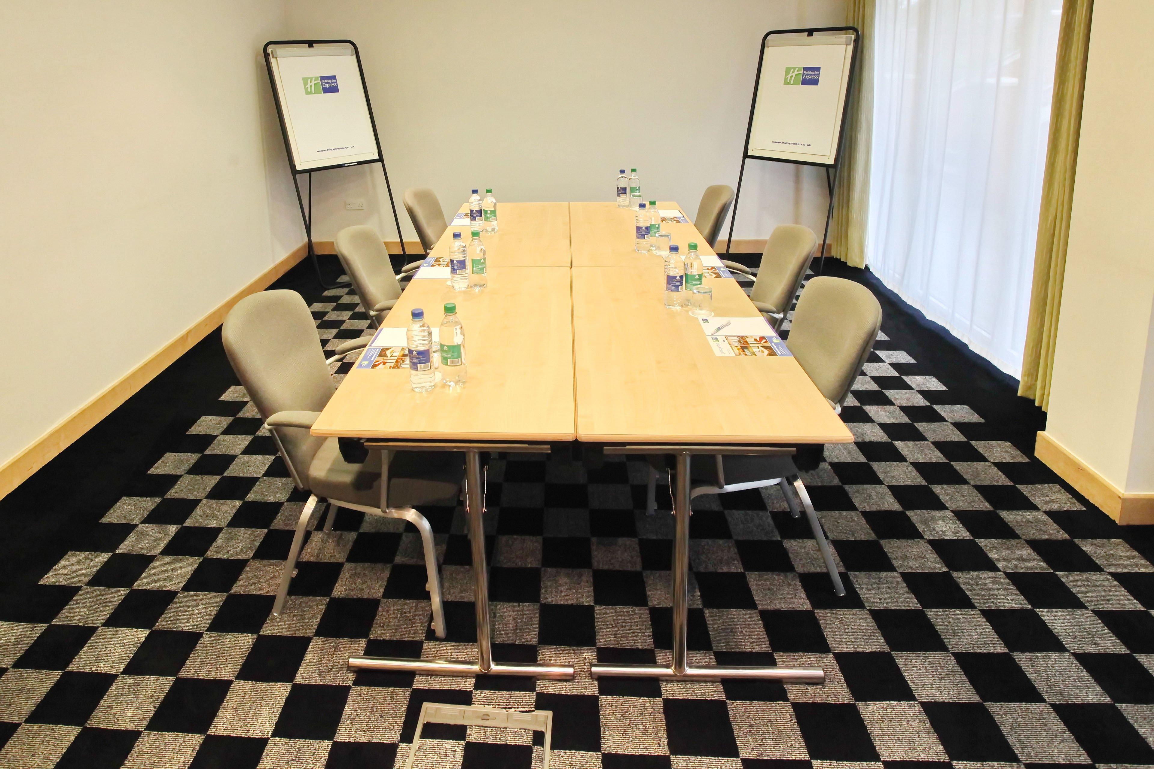 Holiday Inn Express Birmingham Redditch By Ihg Extérieur photo