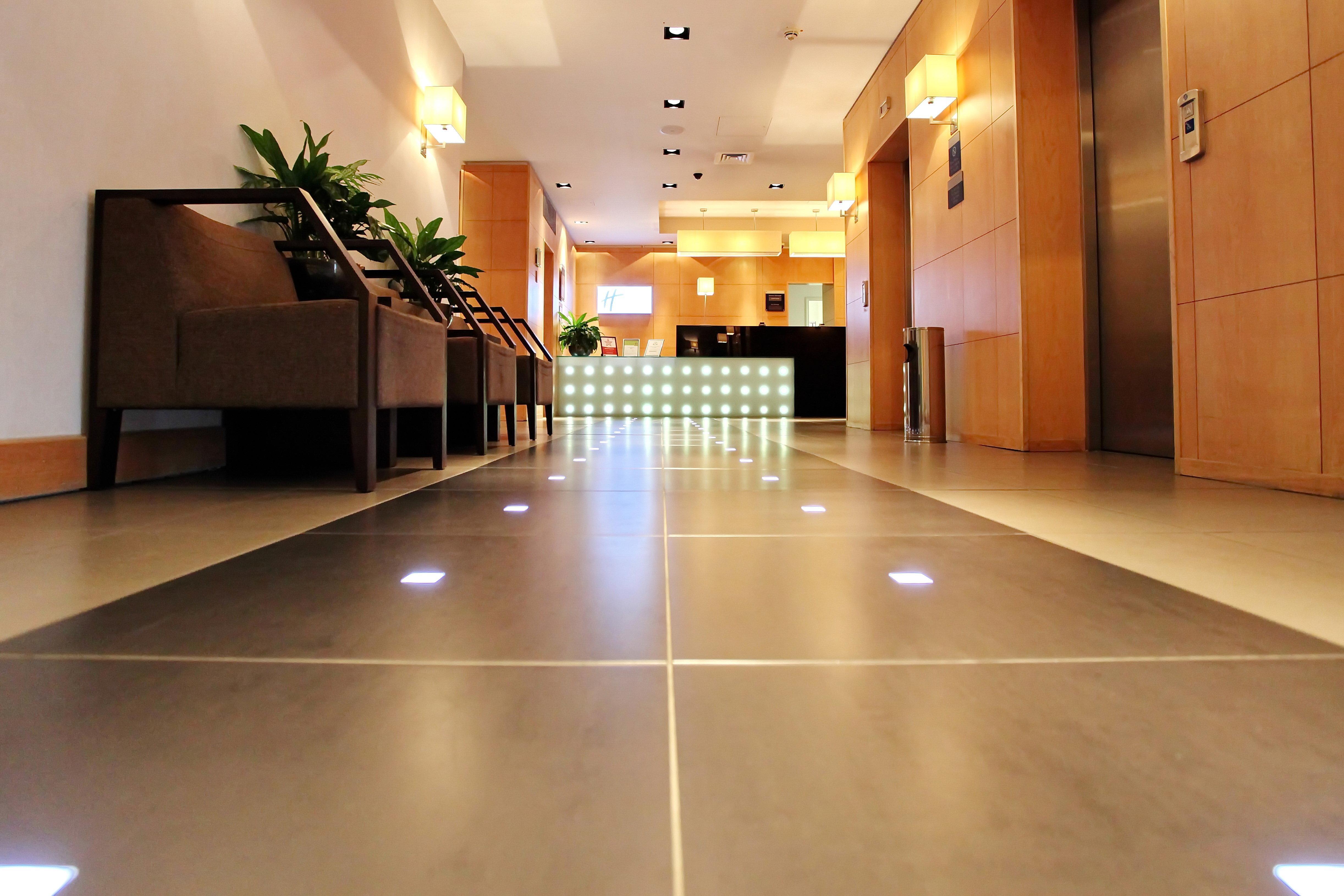 Holiday Inn Express Birmingham Redditch By Ihg Extérieur photo