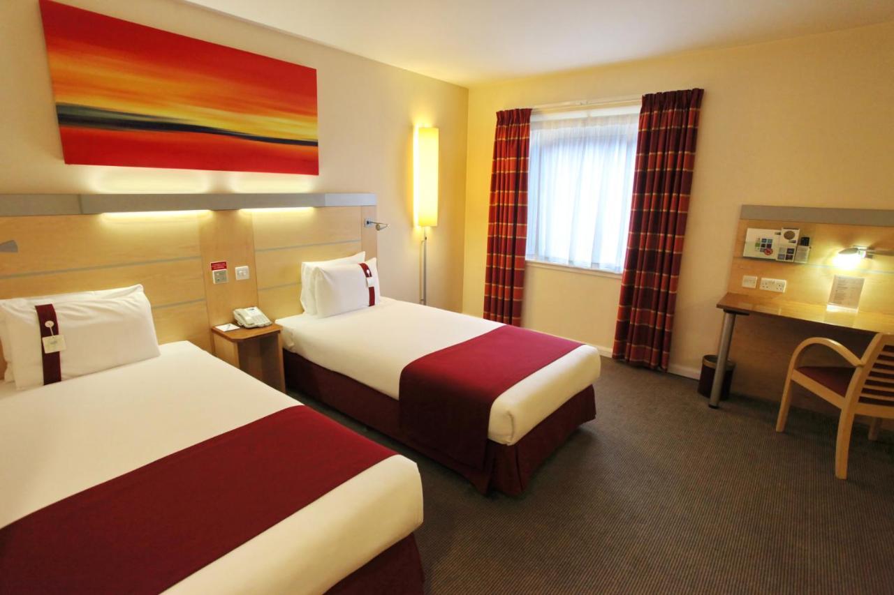 Holiday Inn Express Birmingham Redditch By Ihg Extérieur photo