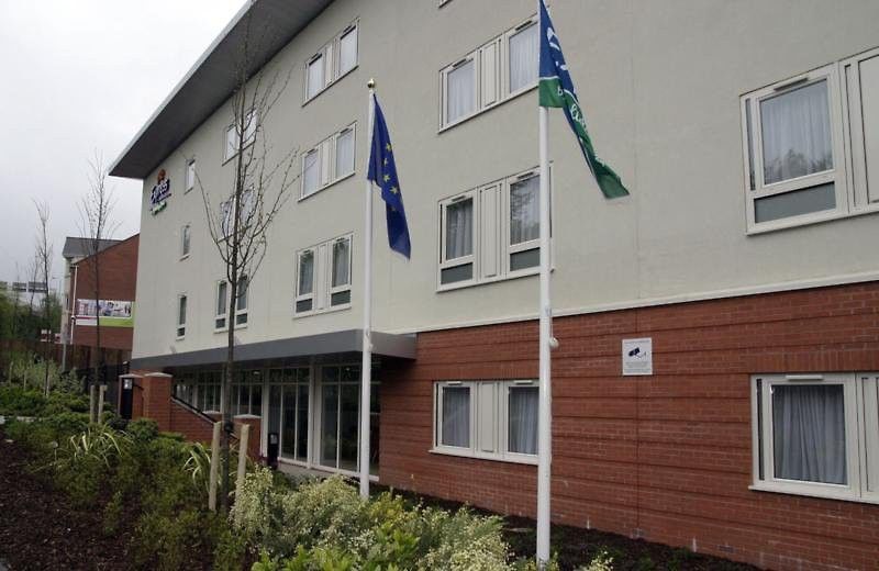 Holiday Inn Express Birmingham Redditch By Ihg Extérieur photo