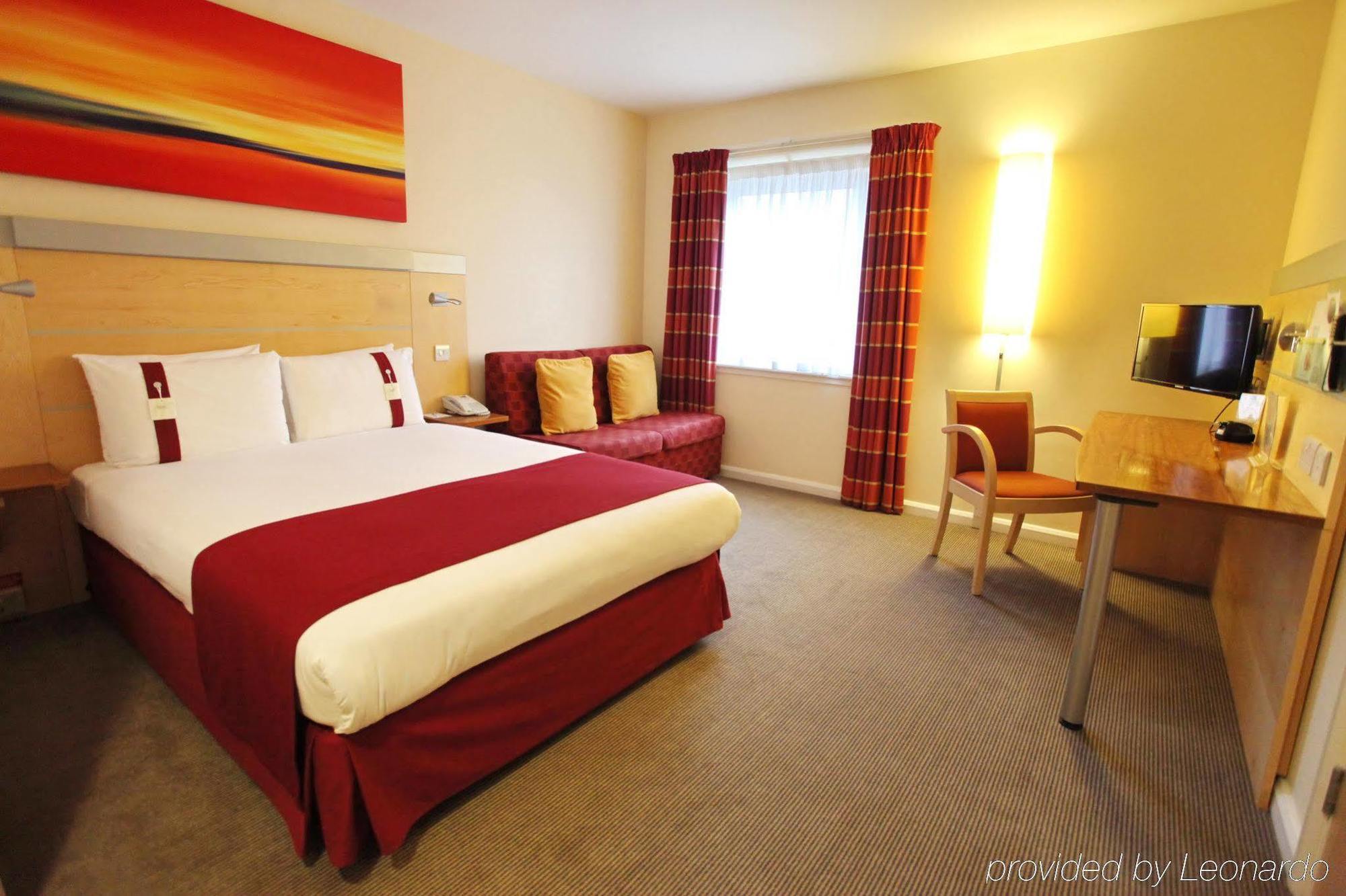 Holiday Inn Express Birmingham Redditch By Ihg Extérieur photo