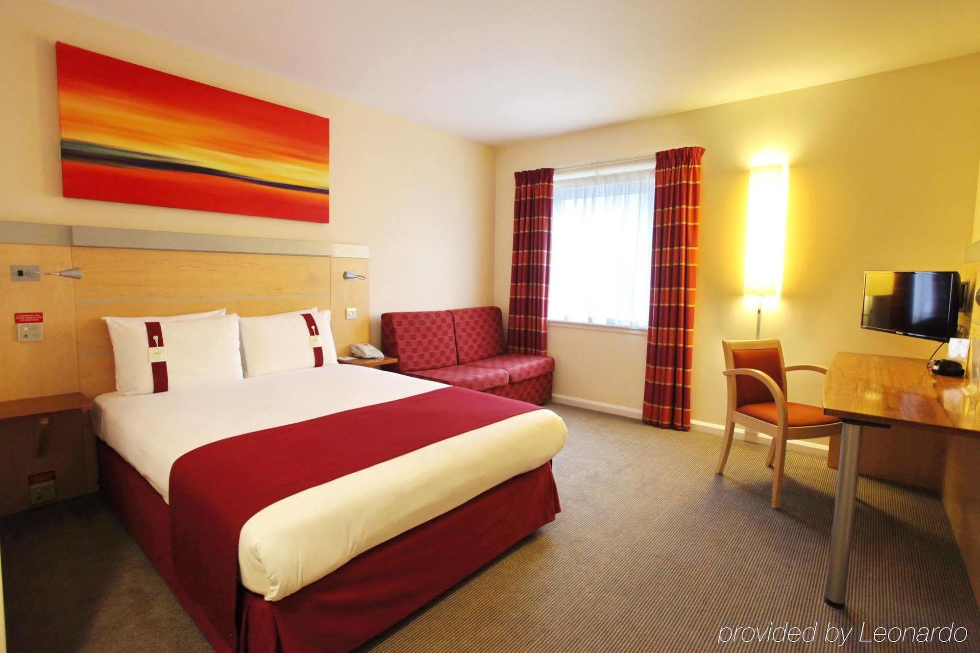 Holiday Inn Express Birmingham Redditch By Ihg Extérieur photo