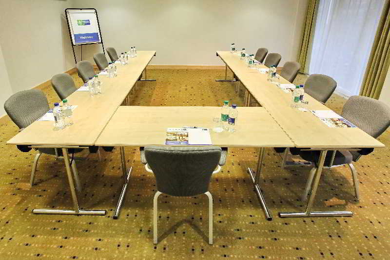 Holiday Inn Express Birmingham Redditch By Ihg Extérieur photo